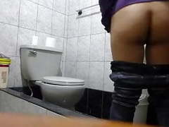 KiloLesbians presents: Con la vecina