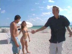 KiloLesbians presents: Finding a slut on the beach to bang