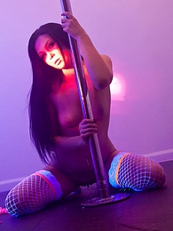 KiloLesbians presents: Stripper Strobe